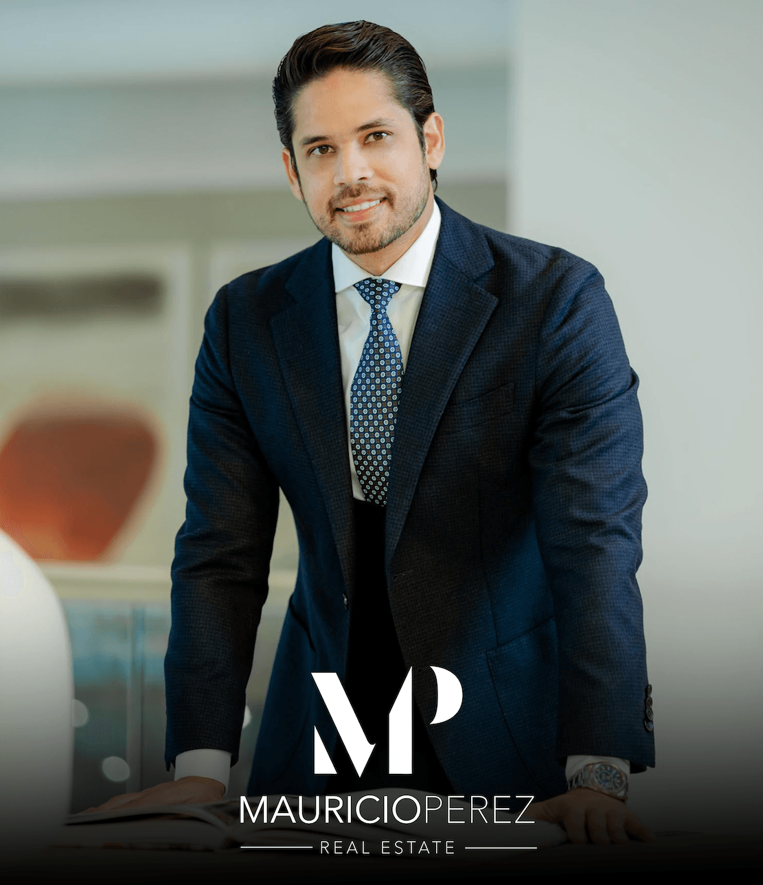 Mauricio Perez headshot